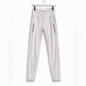 ATHLETA Rainier Tight Leggings M Light Gray Fleece Lined Zip Pocket Running